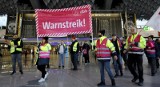 Strajk sparaliżował transport publiczny w Niemczech. Zatrzymano ruch pociągów i odwołano loty 