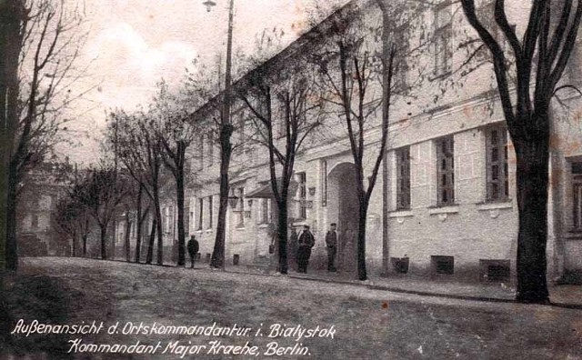 Ulica Warszawska w 1916 r. Dr Sergiusz Andrijewski mieszkał naprzeciwko gmachu Straży Pożarnej. Ze zbiorów Muzeum Podlaskiego w Białymstoku.