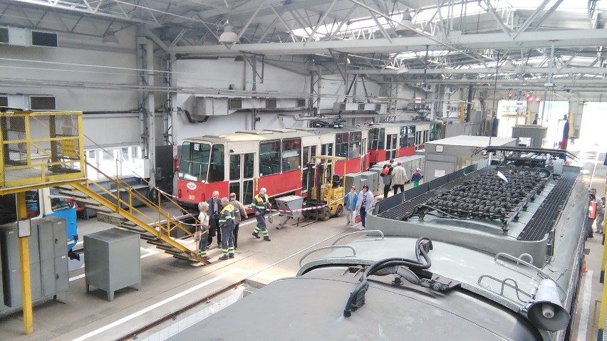 Dzień otwarty w zajezdni tramwajowej w Będzinie ZDJĘCIA + WIDEO