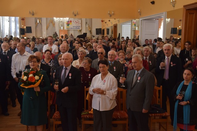 Jubilaci wznieśli toast za zdrowie i dalszą pomyślność.