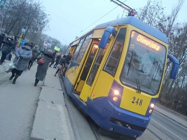 Pasażerowie MZK, korzystający z linii nr 5, narzekają na tłok w tramwajach