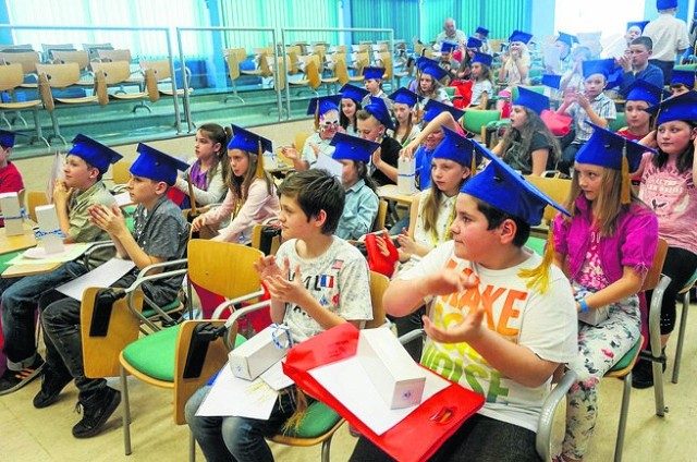 W zajęciach wzięło udział 50 dzieci z Opola i okolic. Podczas uroczystego zakończenia wszyscy dostali dyplomy.