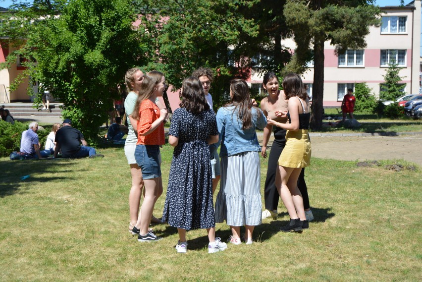 Ostrołęka. Piknik integracyjny w I LO im. Gen. Józefa Bema. Zdjęcia, wideo