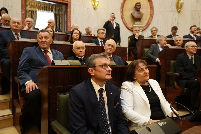 W piątek, 15 grudnia, w gmachu Sejmu Śląskiego odbyły się...
