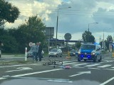 Wypadek na trasie S7 w Wielogórze, w gminie Jedlińsk. Zderzyły się tam dwa samochody, jeden z nich wjechał w pieszą
