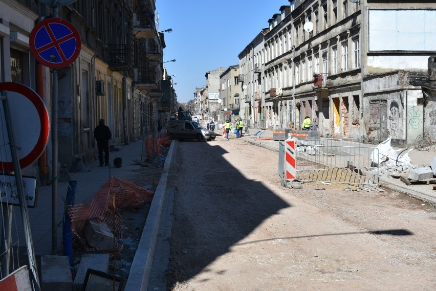 Remont ul. Wschodniej wreszcie posuwa się naprzód. Ale opóźnienia nie ma już szans nadgonić