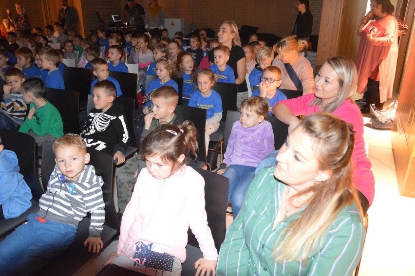 Andrzej Krzywy z De Mono spotkał się z przedszkolakami z Opola w Małej Akademii Piosenki