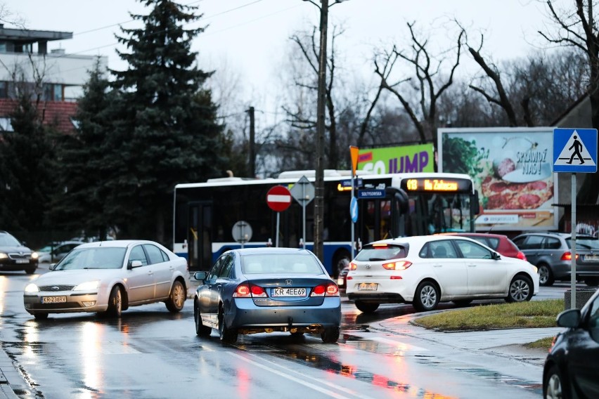 Skrzyżowanie Centralnej i Sołtysowskiej potrafi się bardzo...