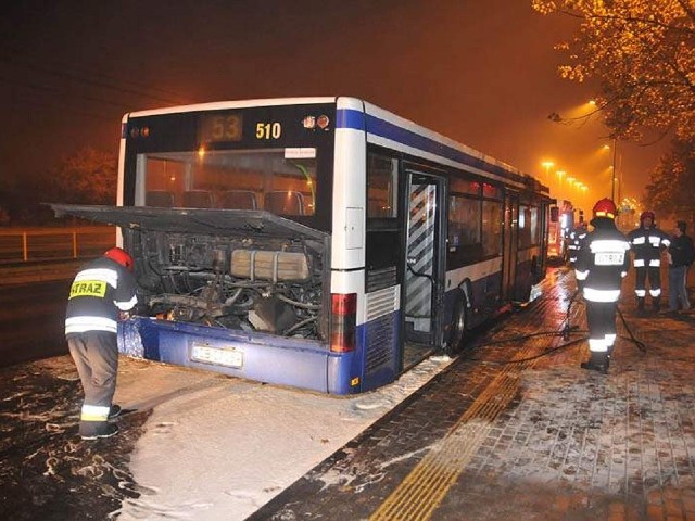 Pożar autobusu MZK w Bydgoszczy. 40 osób ewakuowano