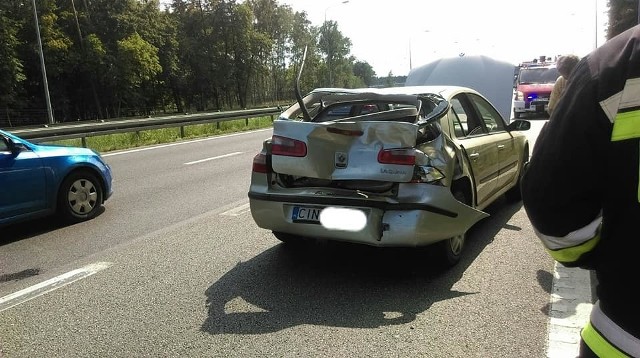 W Stryszku (pow. bydgoski, gmina Nowa Wieś Wielka) doszło dziś do wypadku z udziałem autokaru przewożącego dzieci z Bydgoszczy na kolonie.