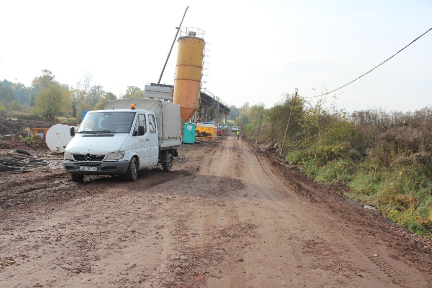 Oświęcim. Ludzie grzęzną po kostki