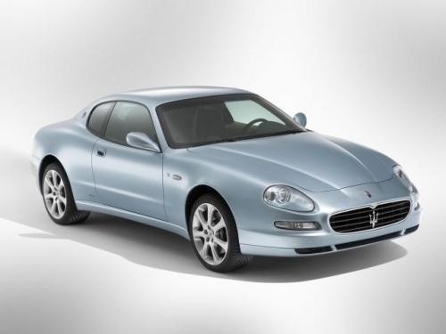 Fot. Maserati:  Przełomowym modelem stał się natomiast 3200 GT z  pełną  płynnych krągłości karoserią, którą zaprojektował, jakże by inaczej - Giugiaro. Samochód debiutował na paryskiej wystawie w 1998 r. Patrząc na niego nie sposób nie zauważyć, że stwor
