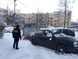 Zakopane. Straż miejska wzięła się za usuwanie wraków aut [ZDJĘCIA]