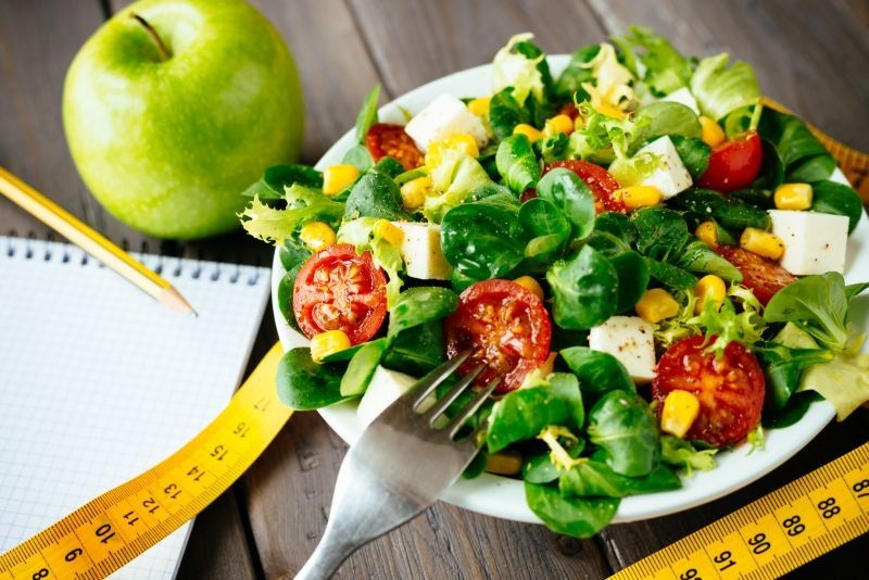 Jak skutecznie schudnąć? Dietetyczne hity 2014 roku