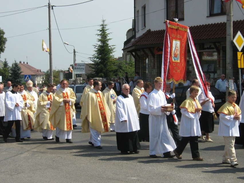 Bł. ks. Józef Pawłowski. Przez obozową wartownię na ołtarze