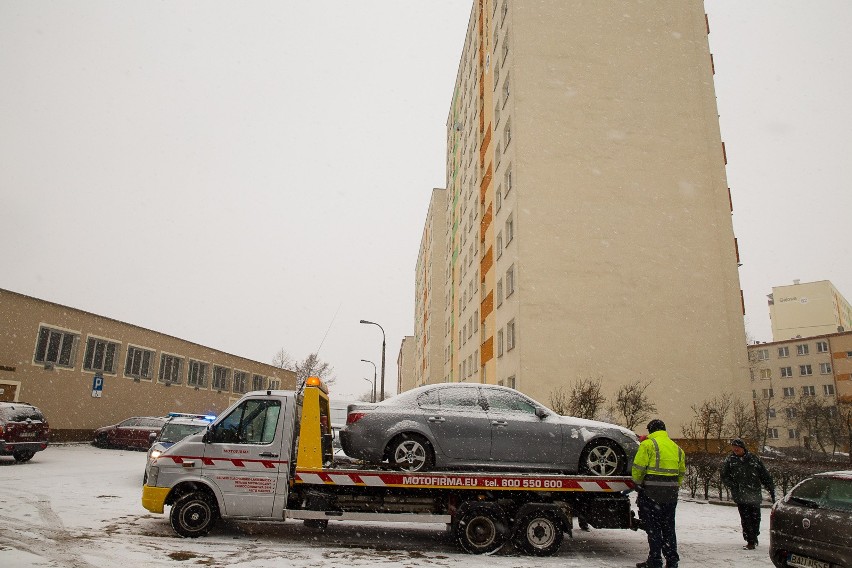 Ścigane bmw już trafiło na lawetę