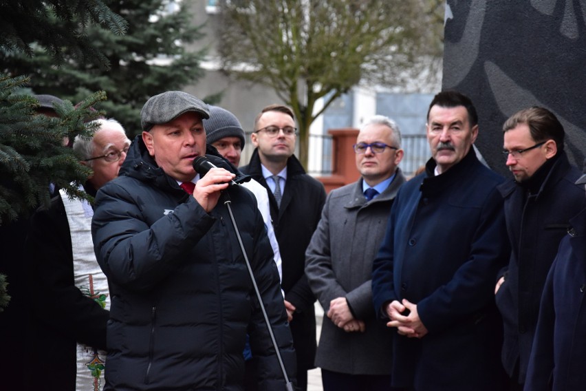 Odsłonięcie muralu Powstania Wielkopolskiego na budynku...