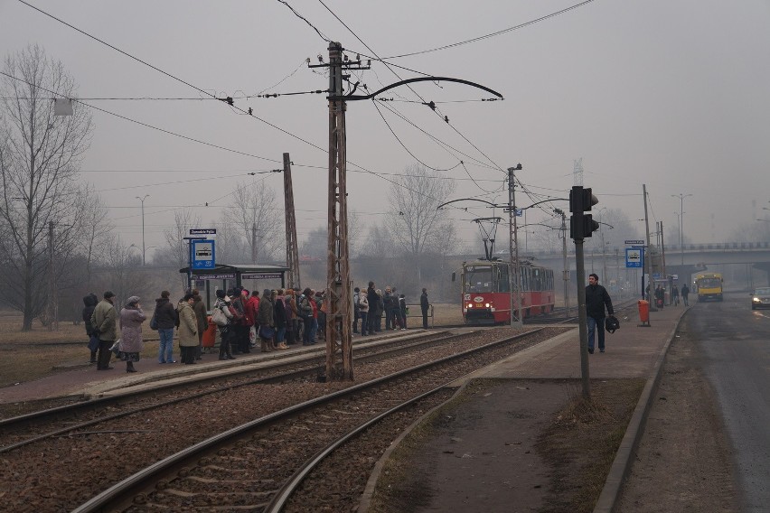 Kradzież trakcji tramwajowej i remont torów