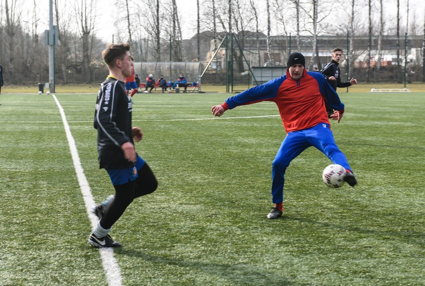 Start Miastko (czarne stroje) ponownie odwiedził Słupsk....