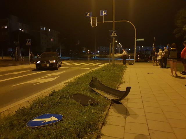 Do kolizji na ulicy Zielonogórskiej doszło w czwartek około godz. 22:20. Zderzyły się ze sobą dwa samochody - marki skoda oraz bmw.  Na szczęście nikt nie ucierpiał.