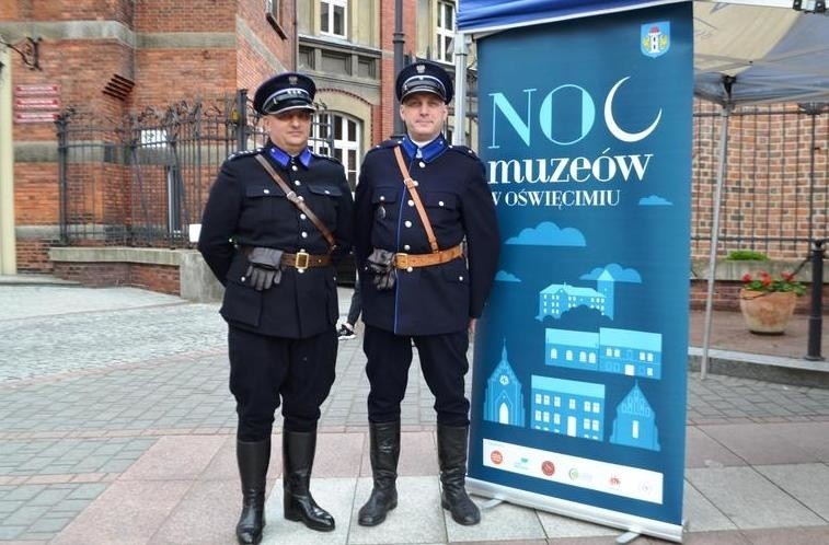 Niecodzienny policyjny patrol pojawił się w Oświęcimiu na ulicach Starego Miasta [ZDJĘCIA]