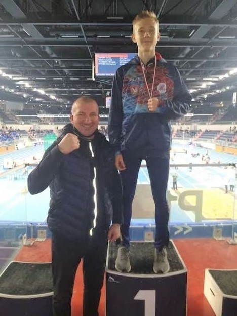 Kacper Szurkiewicz wygrał konkurs trójskoku na Mistrzostwach...