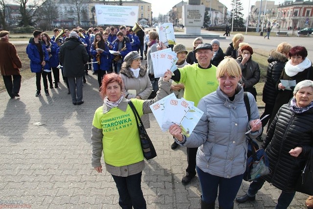 Termin rozliczeń podatkowych zbliża się nieubłaganie. We wtorek ulicami Włocławka przeszedł marsz, którego celem było zwrócenie uwagi na korzyści płynące z przekazania jednego procentu swojego podatku na organizacje z naszego terenu. Obecni byli m.in. przedstawiciele organizacji pozarządowych.