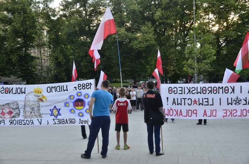 Poznań: Protest przeciwko rządom Tuska pod Urzędem...