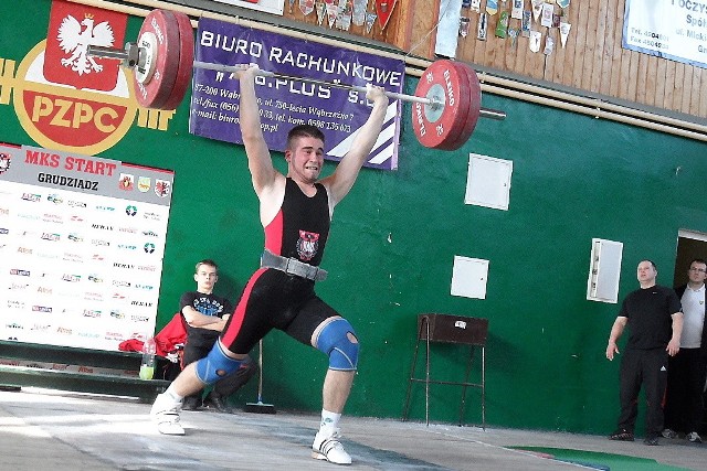 Grzegorz Filipowicz (Start Grudziądz) zaliczył w podrzucie 135 kg
