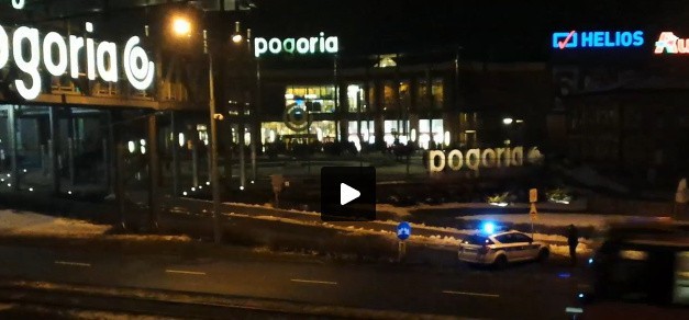 Alarm bombowy w CH Pogoria w Dąbrowie Górniczej. Ewauowanych...