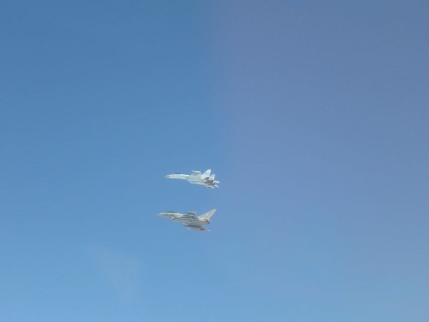 Rosjanie prowokują na wschodniej flance NATO. Samoloty Eurofighter Typhoon latają w ramach Baltic Air Policing