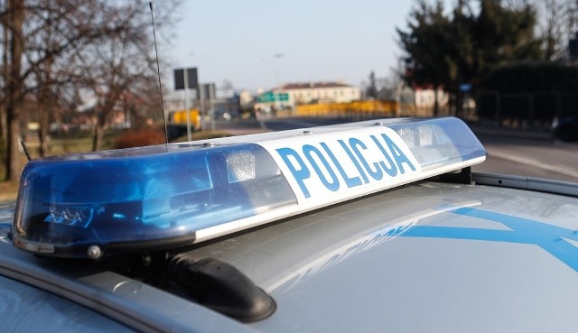 Policjanci z Aleksandrow zatrzymali 33-latka, który kierował hulajnogą elektryczną