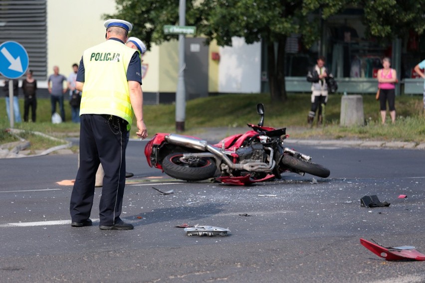Motocyklista zginął w zderzeniu z osobową toyotą w  Zielonej...