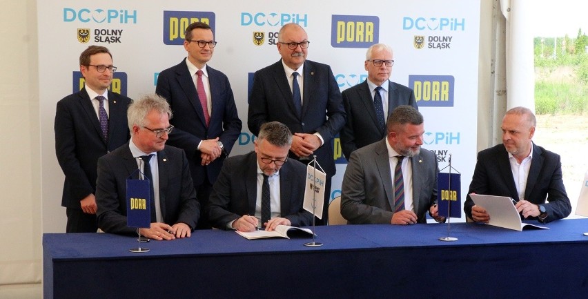 Podpisanie umowy o wybudowanie nowej siedziby DCOPiH jest...