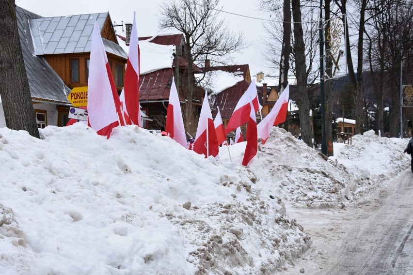 Zakopane: Pucharowe szaleństwo zaczyna się wieczorem, ale pierwsi kibice skoków są już w mieście [ZDJĘCIA]