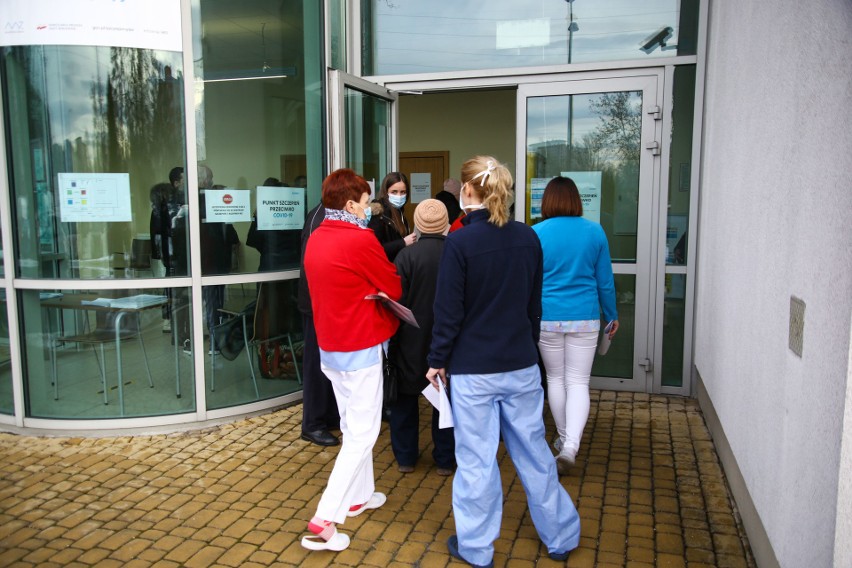 W szpitalu Jana Pawła II nie są prowadzone zapisy na...