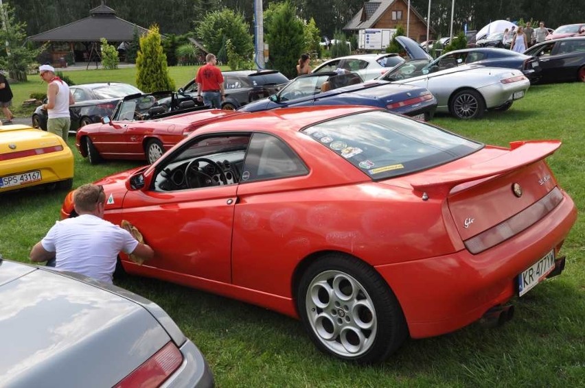 Wola Więcławska. II Zlot Alfa Romeo w Małopolsce [ZDJĘCIA]