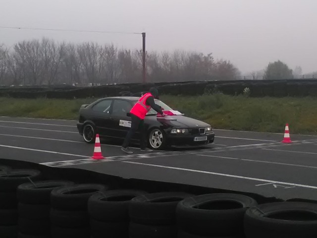 W imprezie uczestniczyło trzydziestu siedmiu kierowców, wśród których zdecydowana większość była amatorami i pasjonatami motoryzacji.