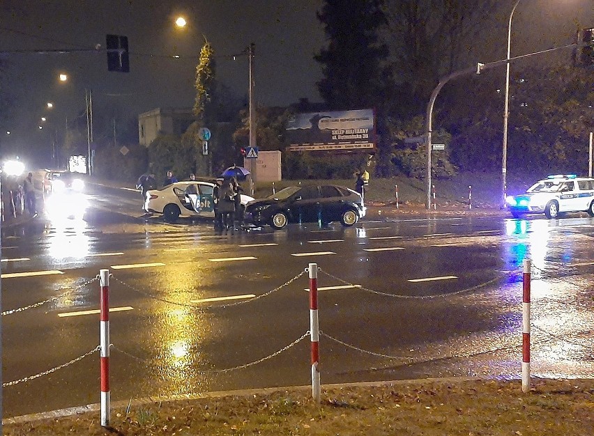 Kierowca Bolta zderzył się z samochodem osobowym