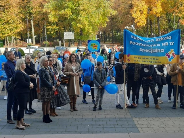 Organizatorem Marszu Integracyjnego jest Publiczna Szkoła Podstawowa nr 12 Specjalna w Radomiu.
