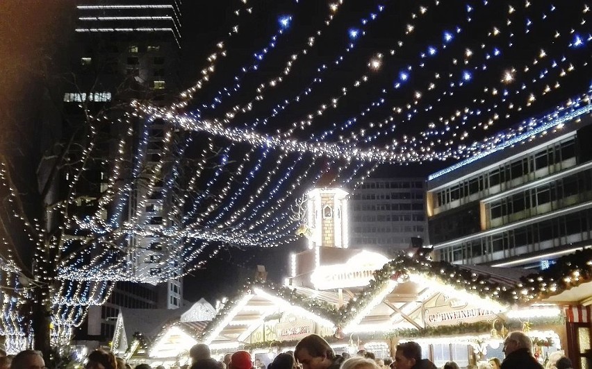 Jarmarki bożonarodzeniowe w Berlinie, 10 grudnia 2016 r.