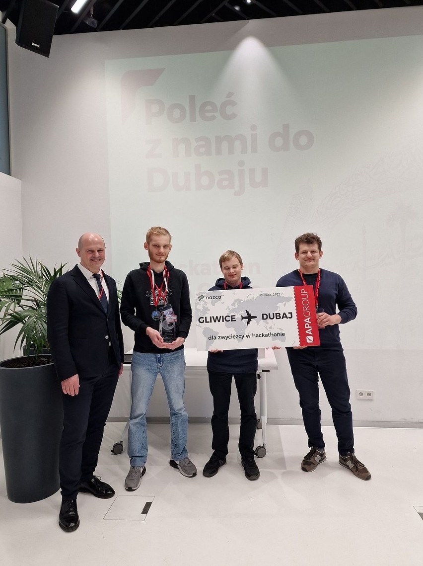 Zwycięzcy hackathonu - studenci AGH w Krakowie