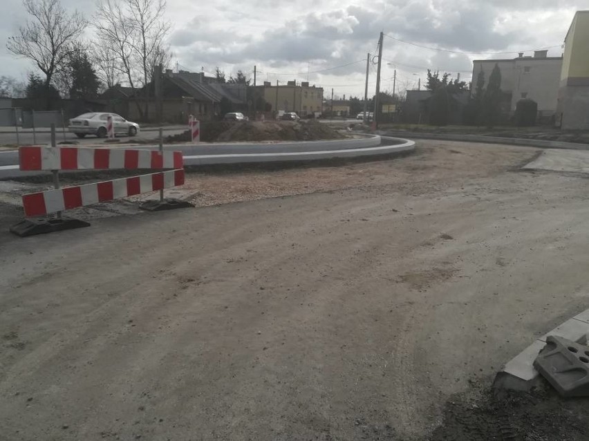 Budowa ronda przy ulicy Świetlickiego w Pabianicach. Kiedy koniec utrudnień?