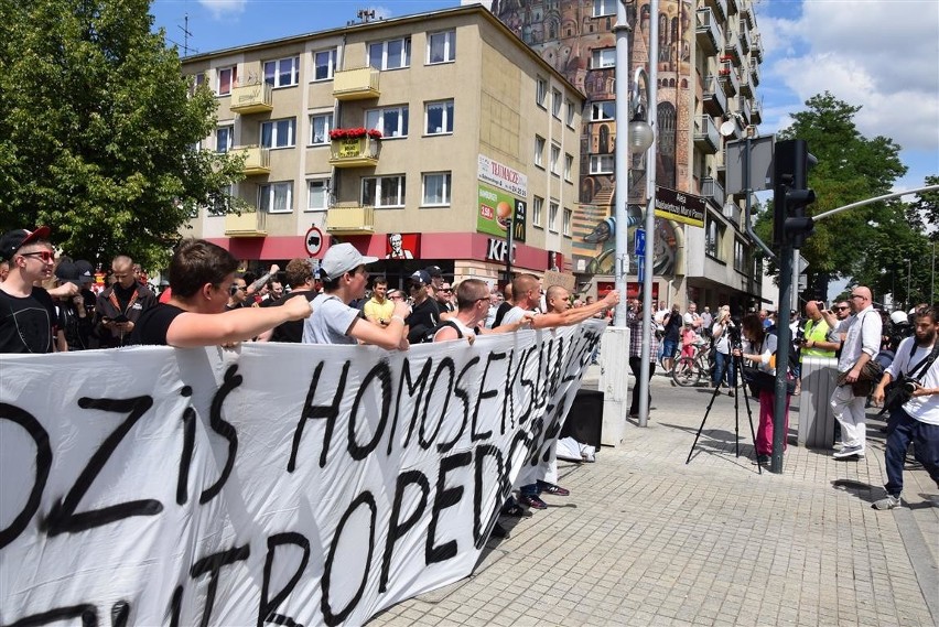 I Marsz Równości w Częstochowie. Były próby jego...