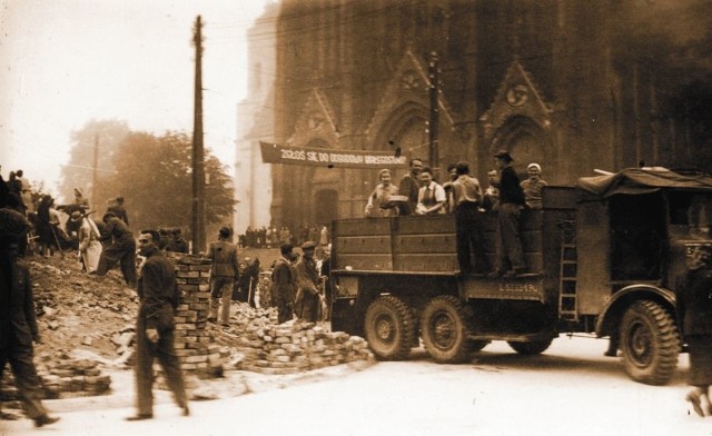 Leśnicy podczas odgruzowywania Białegostoku, 1946 r., ul. Kilińskiego