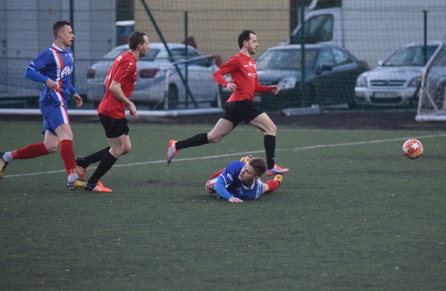 W meczu 1/8 finału Pucharu Polski Kujawsko-Pomorskiego Związku Piłki Nożnej Pomorzanin Toruń przegrał z Chemikiem Bydgoszcz 2:4 (1:1). Spotkanie było bardzo emocjonujące. Gole strzelali: Olaf Wojtowicz (5), Rafał Więckowski (76 - karny) - Dawid Janicki (19), Piotr Siekirka (56, 78), Dawid Janicki (58).