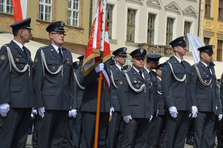 Obchody Dnia Flagi Rzeczypospolitej Polskiej na wrocławskim...