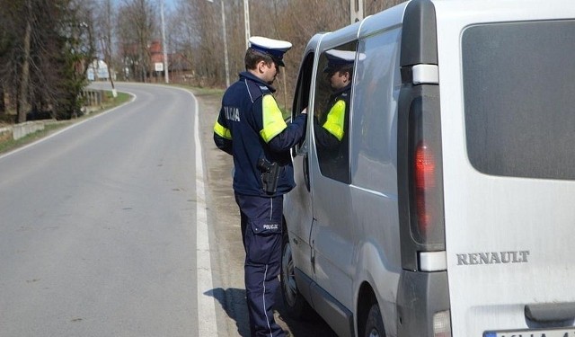 Sprawdzano m.in. to, czy kierowcy busów są trzeźwi.