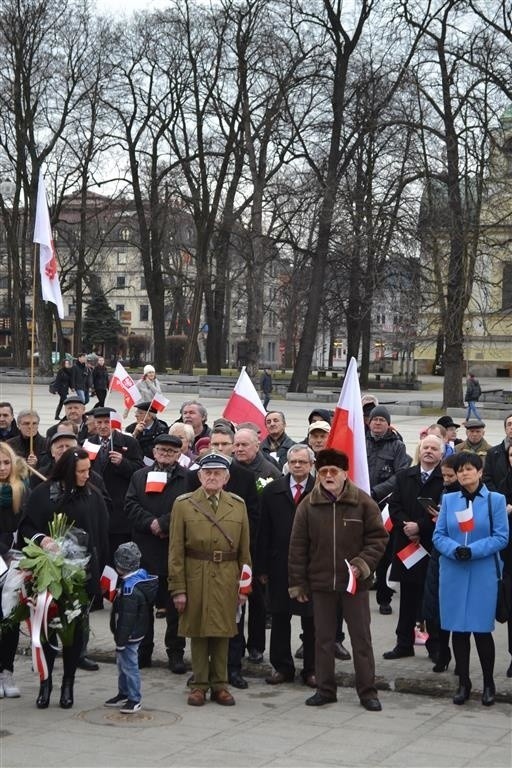 Marsz PiS-u w Częstochowie. Szli w obronie demokracji i...