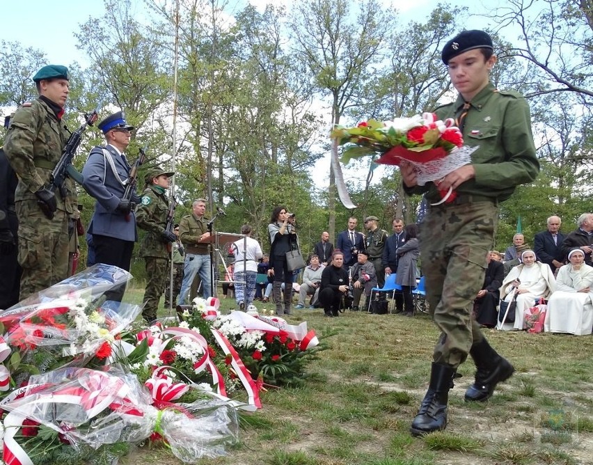 72 lata temu w Starym Grodkowie zamordowano żołnierzy "Bartka"